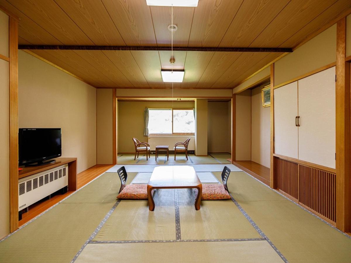 Hotel Iwasuge Yamanouchi  Dış mekan fotoğraf